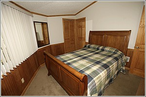 Santee Cabin Bedroom